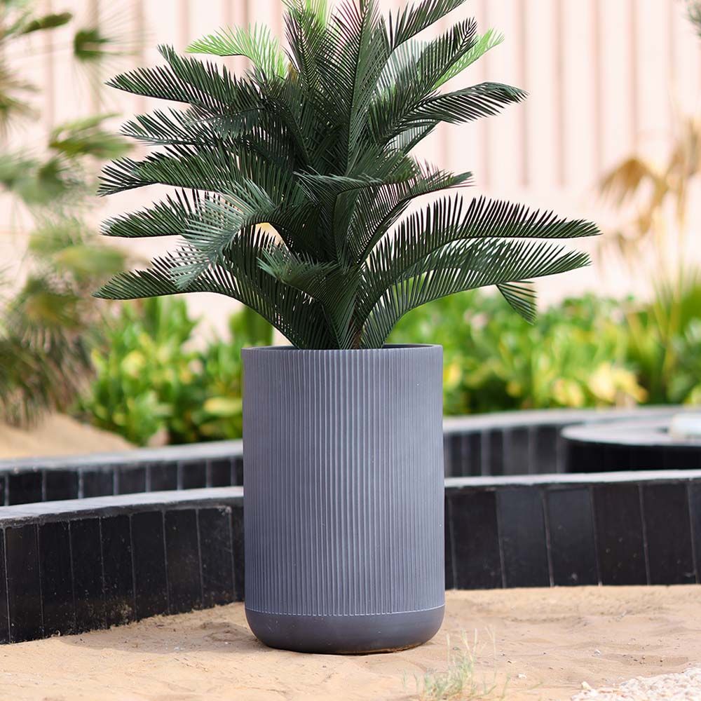 Grey store plant pots