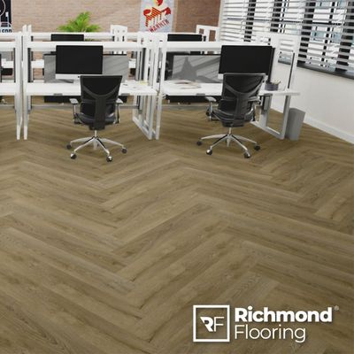 Parquet LP Rm SPC Herringbone- Premium Oak 640Mm X 128Mm X 5.5Mm (0.819M2/ 10 Planks)