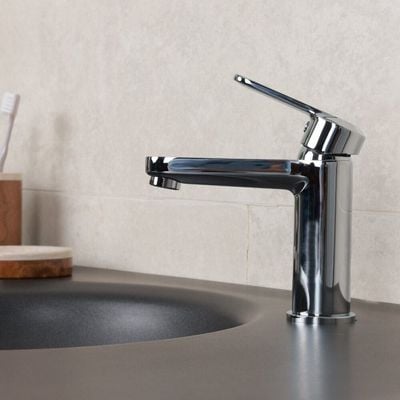 Milano Pia Basin Mixer Tap with Pop Up Waste & Flexible Pipe