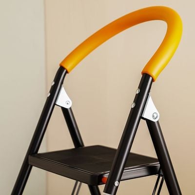 Milano Arnold Household Step Ladder (Ty12)-2 Steps Orange/Black R26902A