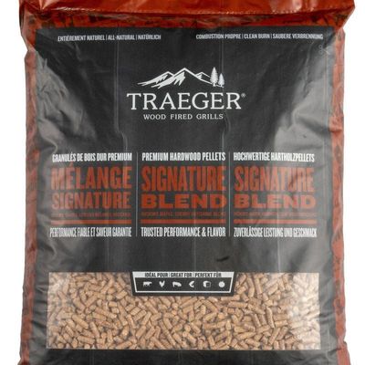 Traeger Signature Blend Wood Pellets - 9 kg