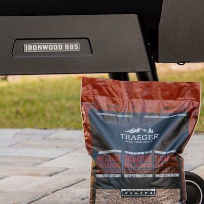 Traeger Signature Blend Wood Pellets - 9 kg