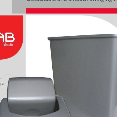 GAB Plastic, Waste Bin With Swinging Lid, 8 Liters, Plastic Trash Can, for Home, Office and Garden, Recycled Plastic, Sturdy and Durable.