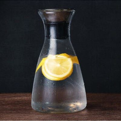 1CHASE Borosilicate Water Carafe With Stainless Steel Flow Lid  1600ML