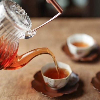 1CHASE Borosilicate Ridged Glass Teapot With Copper Handle 600 ML