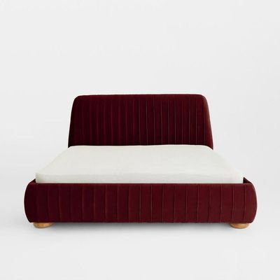 Victoria Channel Tufted 160X200 Queen Bed /Maroon