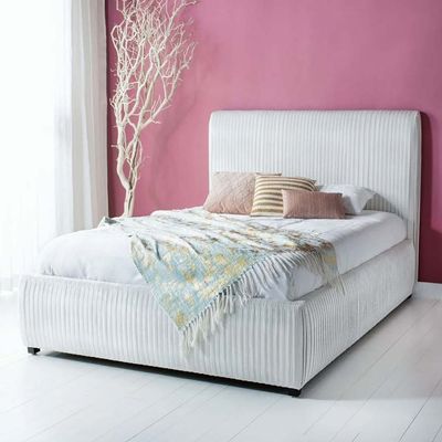 Hazel Pleated Velvet 160X200 Queen Bed/White