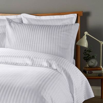 White Stripe Duvet Cover Queen -6pc Set
W-220 x L-240cm, Stripe F/B
1pc Fitted Sheet 180x200+30 cm Stripe F/B
2pc Pillowcover 50x75+15 Stripe F/B           
2pc Pillowcase 50x75+5 Stripe F/B