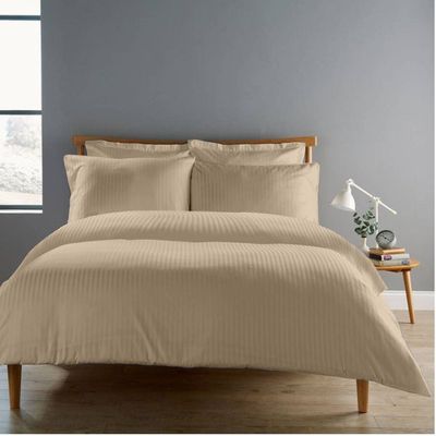 Light Brown Stripe Duvet Cover Queen -6pc Set
W-220 x L-240cm, Stripe F/B
1pc Fitted Sheet 180x200+30 cm Stripe F/B
2pc Pillowcover 50x75+15 Stripe F/B           
2pc Pillowcase 50x75+5 Stripe F/B