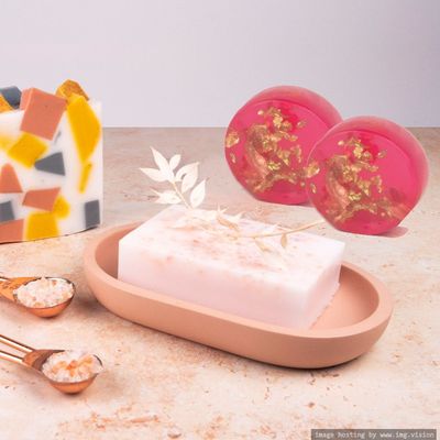 Hinkler Craft Maker Artisan Soap Kit