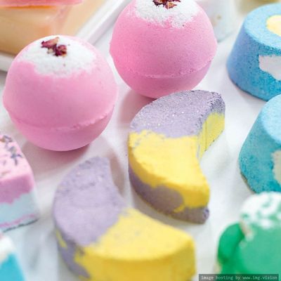 Hinkler Craft Maker Bath & Shower Bombs