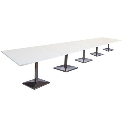 محمايي بارا 500PE-600 الحديثة طاولة مخزن مربع 20-مقاعد - مطعم وحدات أنيقة / طاولة بار مع قاعدة كروم الفولاذ المقاوم للصدأ وتصميم مزدوج النغمة (أبيض ، 600 سم)