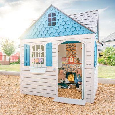 Lifetime, Outdoor Imagination Playhouse, Heavy Duty, 6 ft x 6 ft x 7 ft, 5 Years limited warranty