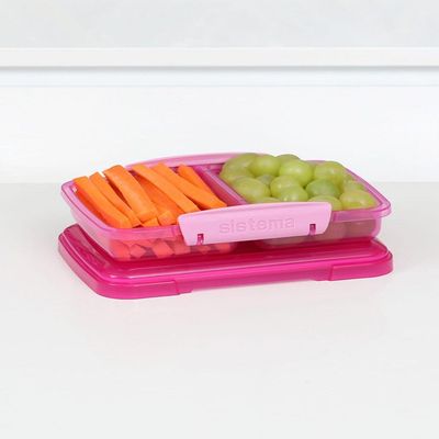 Sistema Small Split Lunch box 350ML comes with 2 stackable compartments & easy locking clips + flexible seals. Its microwave & dishwasher safe and BPA Free. Pink