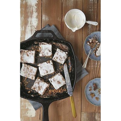 Lodge Cast Iron Square Skillet, 10.5 Inch