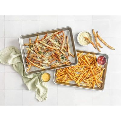 USA Pan Bakeware Nonstick Quarter Sheet Pan 1045Qs