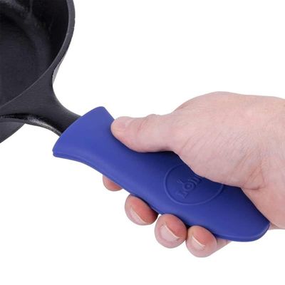 Lodge Silicone Hot Handle Holder - Blue