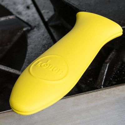 Lodge Silicone Hot Handle Holder, 5.625" X 2" - Yellow