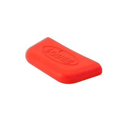 Lodge Silicone Assist Handle Holder - Red