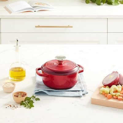 Lodge Enameled Dutch Oven (1.5 Qt) - Red