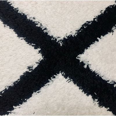 Xanthi Rug-Fluffy / Shaggy Style-Cream-Black-150 x 220 cm (4.9 x 7.2 ft)