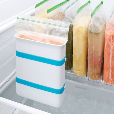 YouCopia FreezeUp Freezer Food Block Maker, 6 Cup, Meal Prep Bag Container to Freeze Soup and Leftovers, Fridge Storage and Organizer, YCA-50402