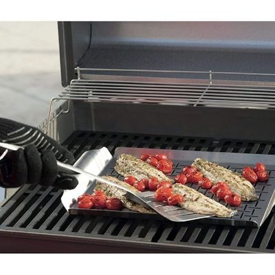 Weber® Deluxe Grilling Pan