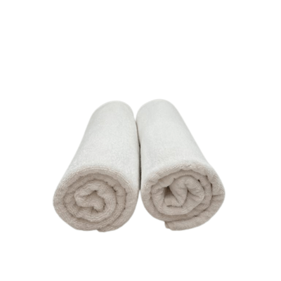 Iris Bath Towel (70 x 140 Cm) White 100% Cotton -Set of 2 (600 Gsm)