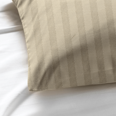 غطاء وسادة  توليب (كريمي) مع شريط ساتان 1 سم (52 × 73 + 12 سم - مجموعة من قطعة واحدة) 100% قطن، أغطية سرير ناعمة وفاخرة بجودة الفنادق - 300 TC