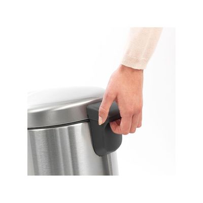 Brabantia NewIcon Pedal Bin 3 L (Brilliant Steel) Soft-Closure Bathroom Rubbish Bin, Removable Inner Bucket 