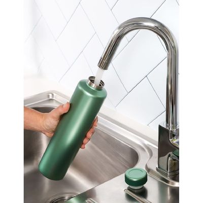 Sistema 600ML Chic Stainless-Steel Bottle, designed with double walled insulation and 100% Leak Proof to keep drinks Hot & Cool, BPA Free. Green.