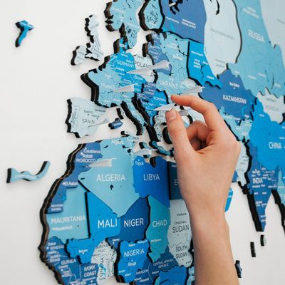 3D Wooden World Map - Azure | M (100 x 60cm)