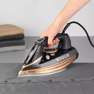 Beldray Copper Steam Master: 3100W Ultra Ceramic Iron to Provides smooth gliding over fabrics and a Powerful Crease Removal