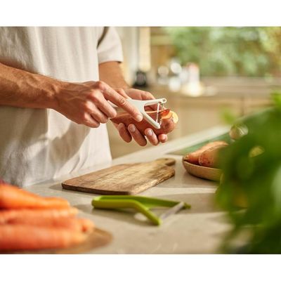 Joseph Joseph Nest Peel, Set of 2 Space Saving Stainless Steel Peelers for Compact Kitchen Storage, Dishwasher Safe