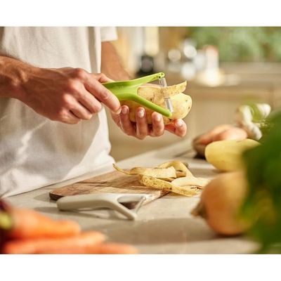 Joseph Joseph Nest Peel, Set of 2 Space Saving Stainless Steel Peelers for Compact Kitchen Storage, Dishwasher Safe