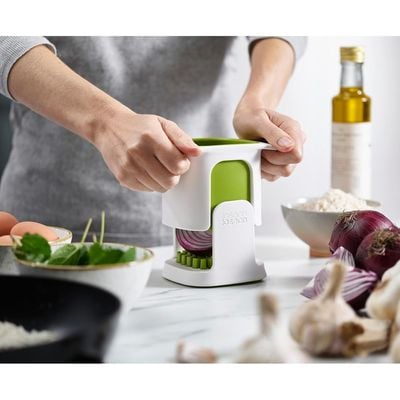 Joseph Joseph 20175 ChopCup Vegetable Chopper, Sharp Stainless-Steel Blades, White, One Size