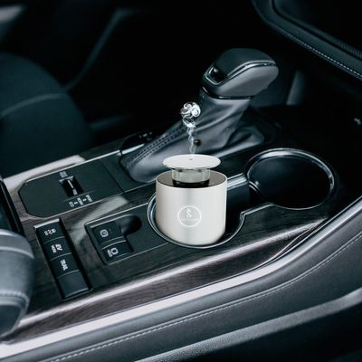 SCENTA FLORA Scent Drive Car Scent Diffuser - Rechargeable 2000mAh Battery, Compact & Stylish, Customizable Fragrance Intensity, Fits in Cup Holder (Silver)