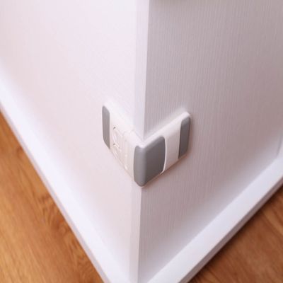 VEE SEVEN DRAWER LOCK