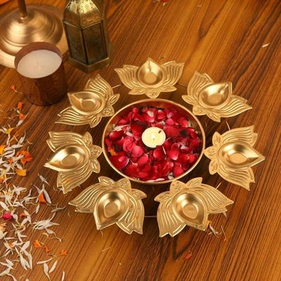 Acewood Urli Diwali Diyas |Urli |وعاء مزخرف معدني مصنوع يدويًا للزهور العائمة |حاملات شموع ضوء الشاي |ديكورات ديوالي |شموع ديوالي (LOTUS METAL URLI)