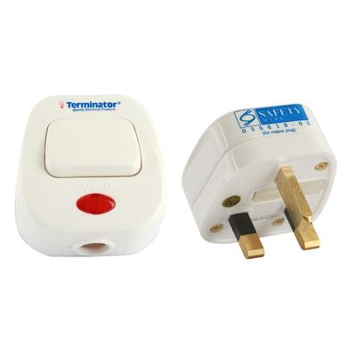 Terminator Top Plug With Fited 13A Fuse 3 Pin Flat With Light + Switch