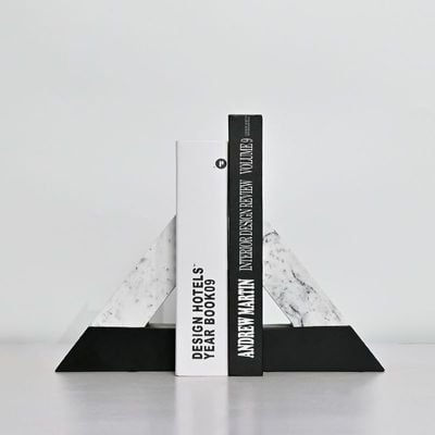 Triangle White & Black Bookend