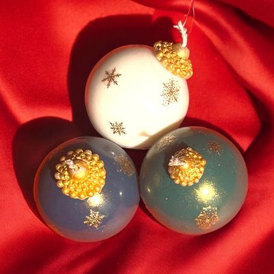 SET OF 3 SMALL CHRISTMAS BALL CANDLES