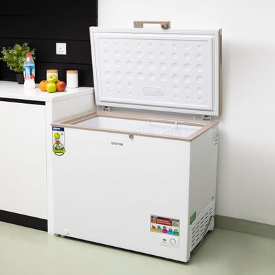 300L Gross/260L Net Capacity Freestanding Chest Freezer With Compressor Swith Off Function, LED Light, Lock & Key, High-Efficiency Monolithic Foaming, 2 Food Basket, Adjustable Thermostat 350 L 155 W GCF3006WAH White