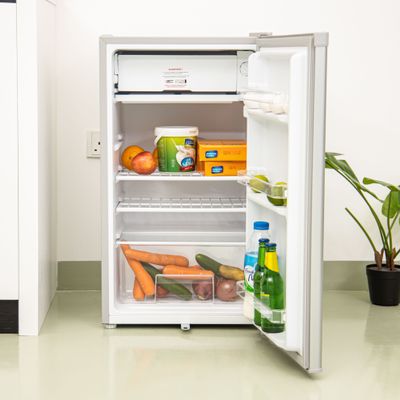 110L Gross/ 95L Net Capacity, Direct Cool Single Door Defrost Refrigerator With Silver Finish, Recessed Handle, Glass Shelves, Transparent Door Basket, Adjsutable Front Wheel, Lock & Key, Low Noise GRF119SPE Silver