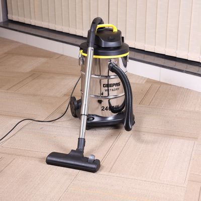 Wet and Dry Stainless Steel Vacuum Cleaner with Elegant Body, Adjustable Suction on Handle / Power Rating : AC 220 â€“ 240 (50/60 Hz) 25 L 2300 W GVC19011N Silver/Black/Yellow