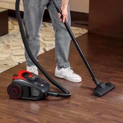 Cyclonic Vacuum Cleaner With 1.5L Dust bag Capacity, Lower Noise Design, Flexible Hose With handle Airflow Control, Pedal On/Off Switch, Automatic Cord Rewinder Function, Hepa Filtration System 1.5 L 2200 W GVC19035 Red, Black