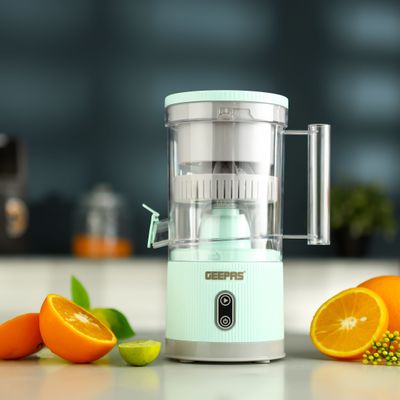 Geepas Rechargeable Portable Citrus Juicer, Wireless Operation 200 ml 80 W GCJ46019 Green