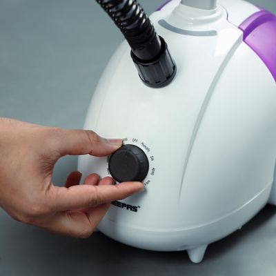 Geepas Garment Steamer, 2000W Vertical Steamer, GGS25022N | Portable, Fast Heat Clothes Steamer | Dual Steam Levels | Large Water Tank | Perfect For All Types Of Clothes 1.8 L 2000 W GGS25022N White,Violet