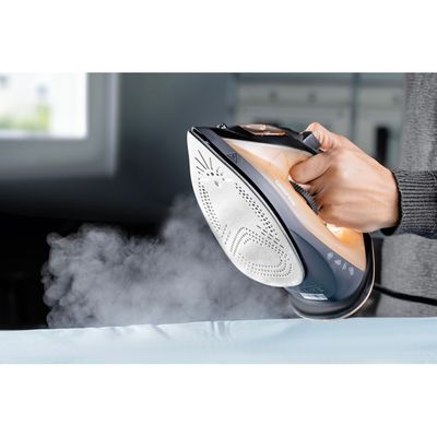 Geepas Multifunctional Steam Iron  With Non-Stick Soleplate, Wet/Dry Function/Temperature Control, Dry/Steam Burst/Steam/Vertical Steam/Spray Function 120 ml 1800 W GSI7783N Multicolour