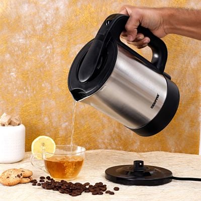 Geepas Stainless Steel Electric Kettle 1.7 L 2200 W GK174N Silver/Black